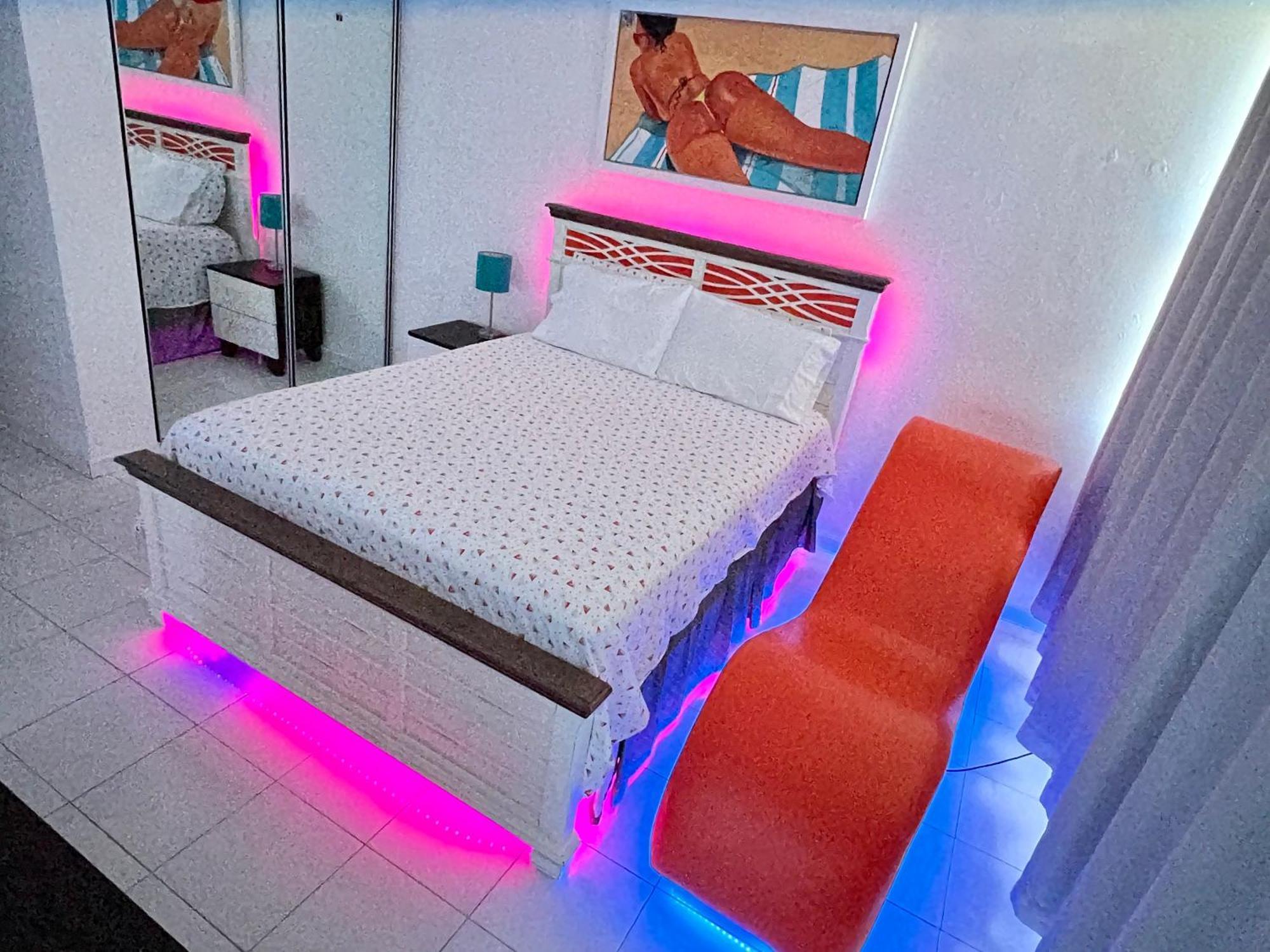 Beachfront Tropical Tantra Apartment سان خوان المظهر الخارجي الصورة